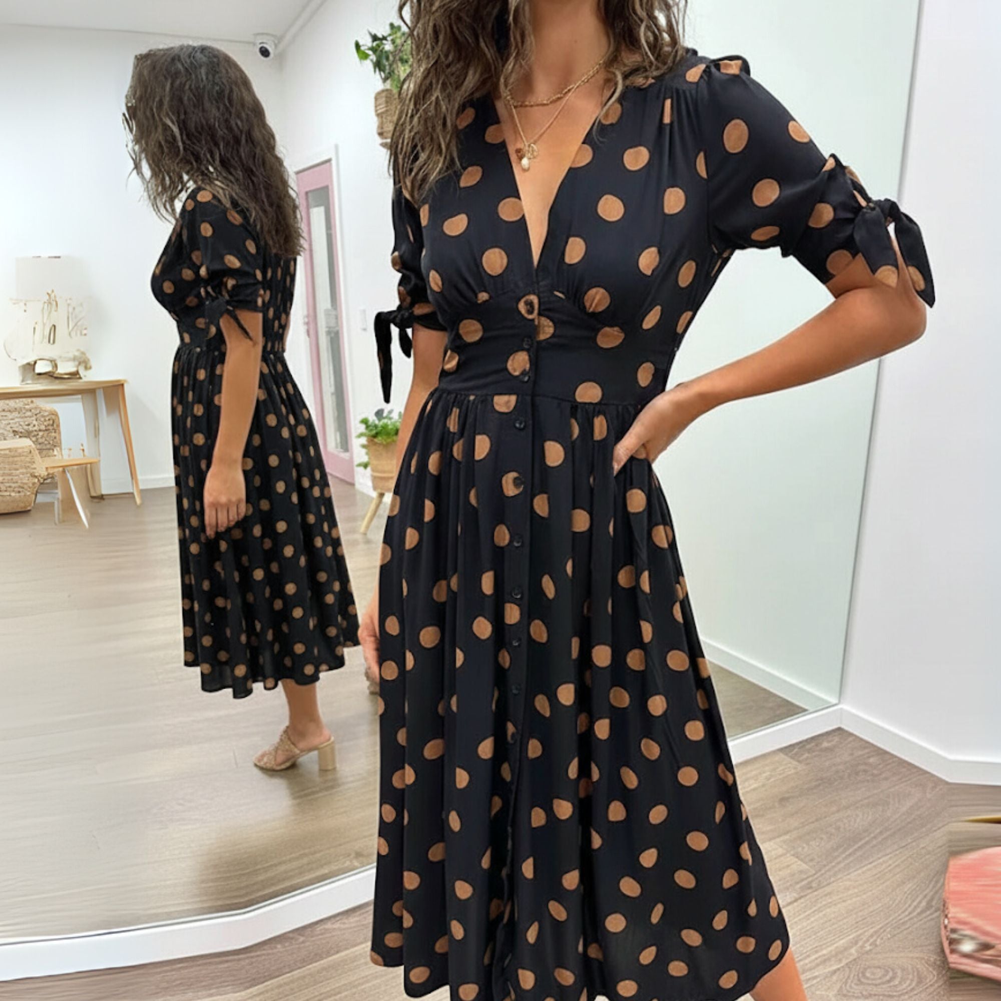 Auriane™ | Robe Élégante à Pois
