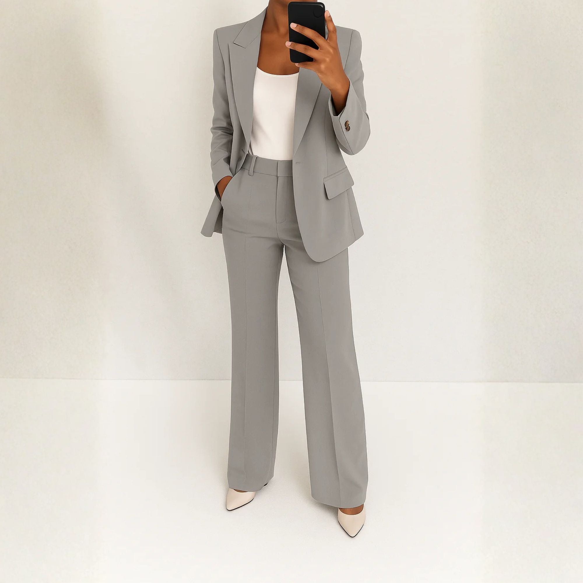 Solan Marseille | Tailleur-pantalon deux pièces ajusté