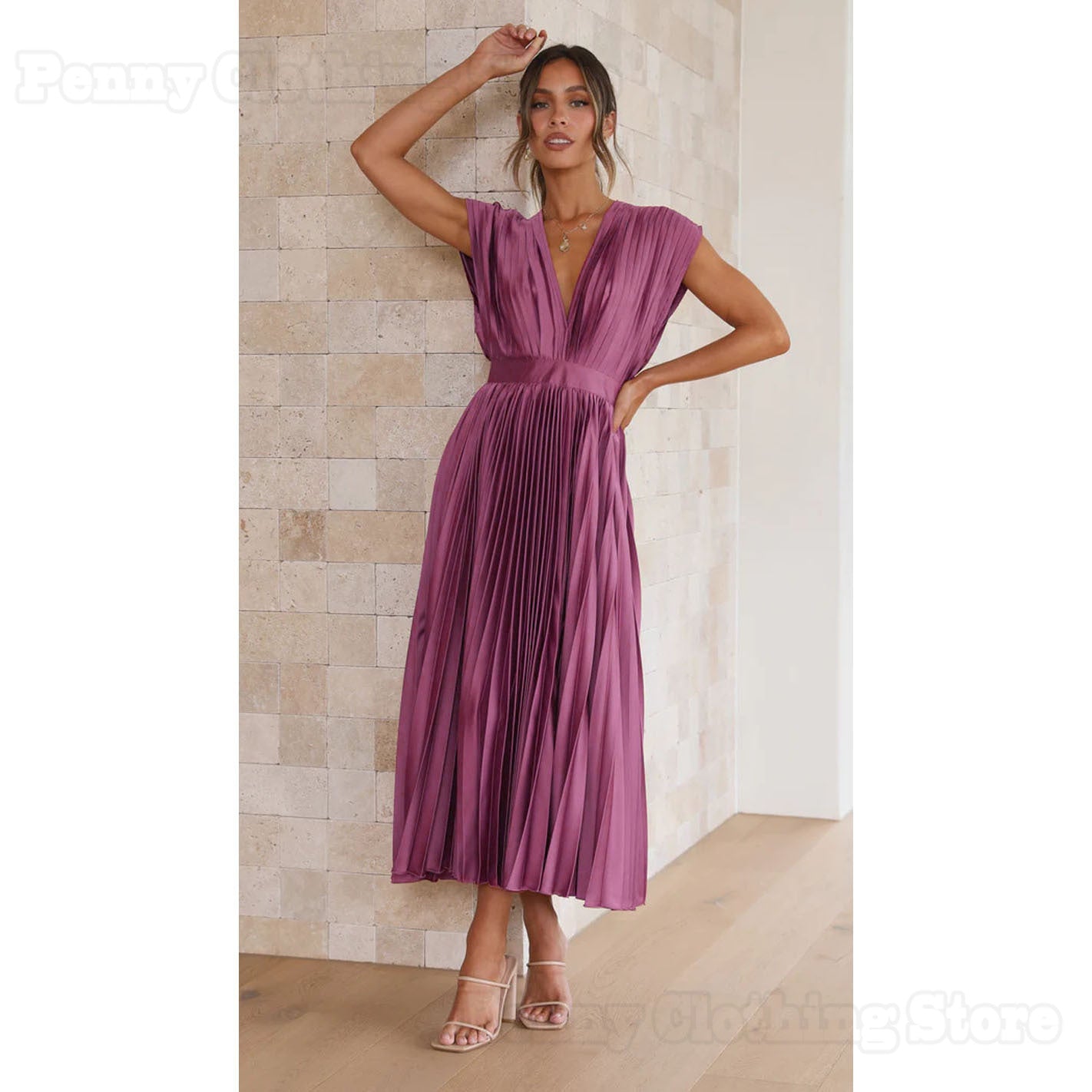 Marianne™ – La robe plissée pour une élégance intemporelle