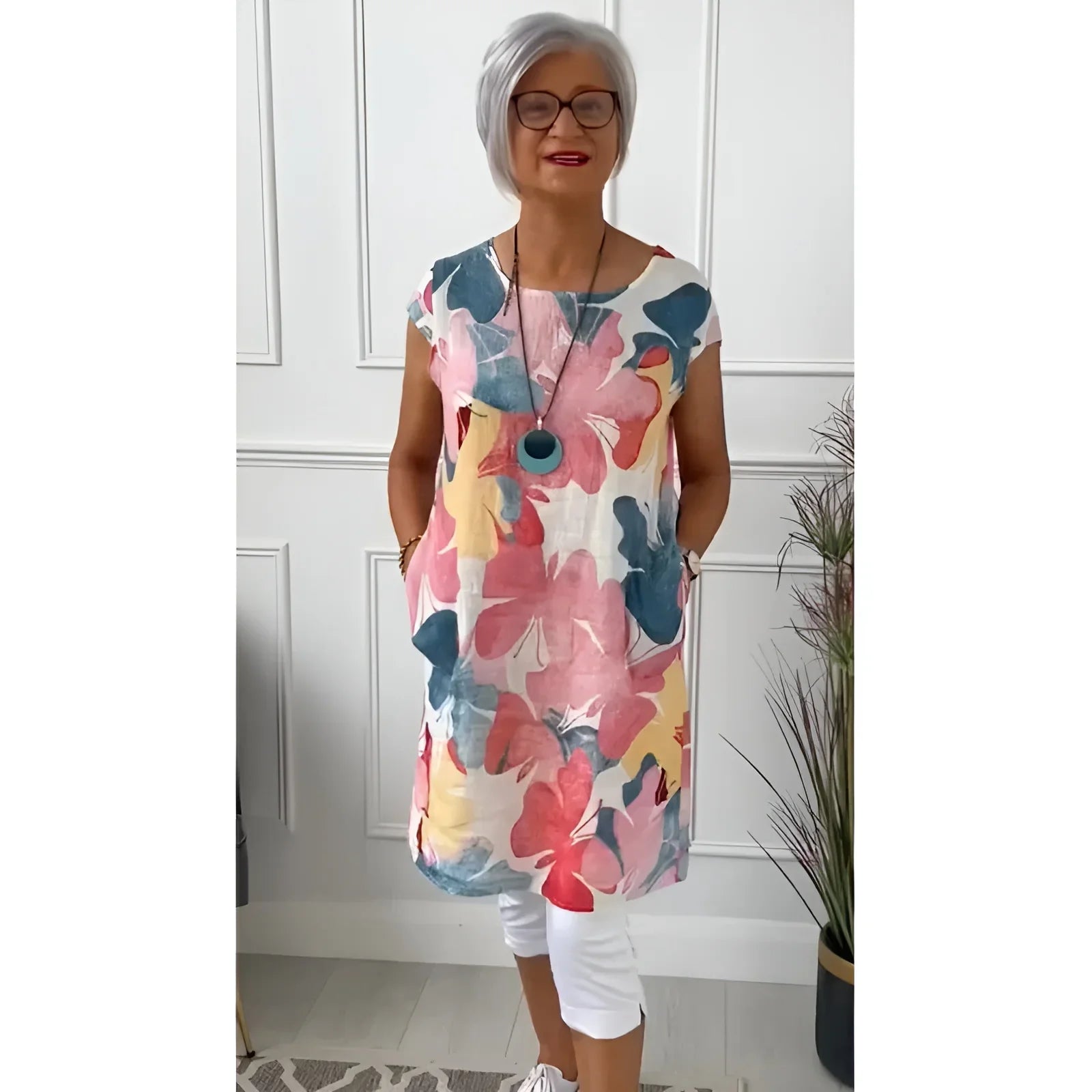 Ellen™ | Robe Légère à Motif Papillons et Col Rond